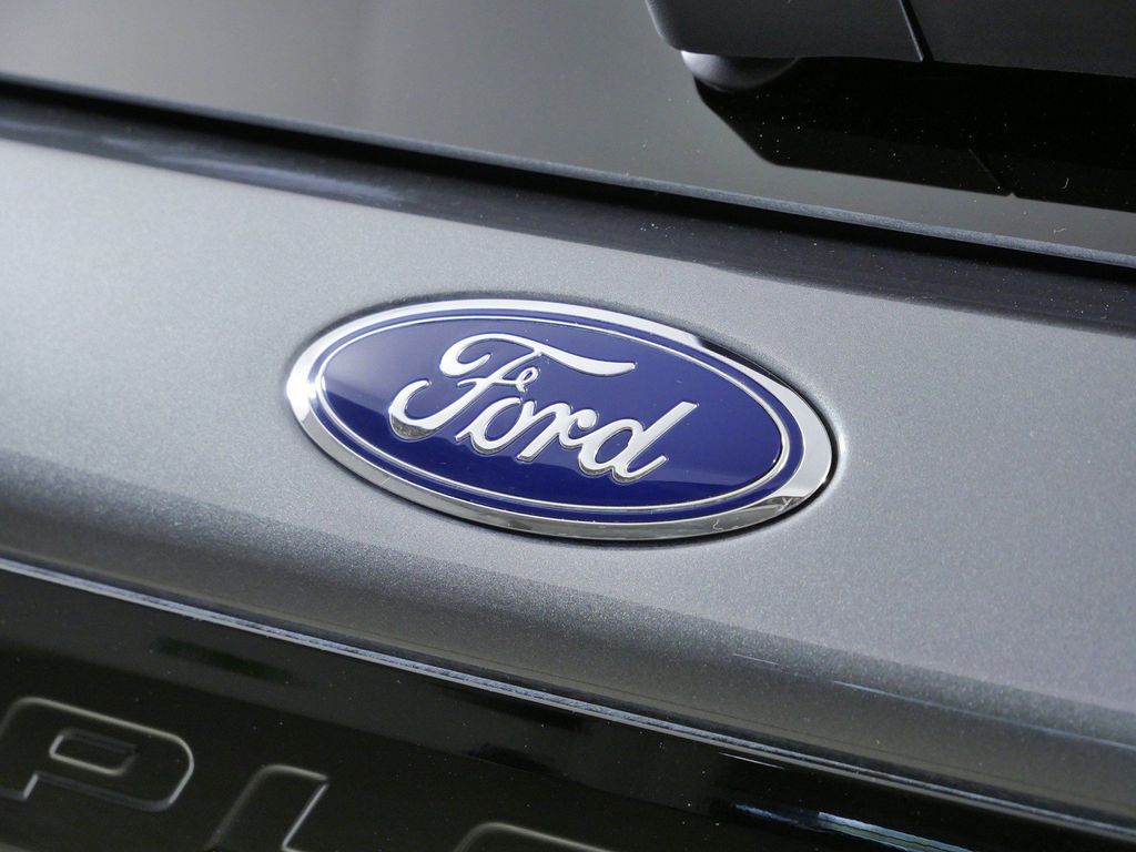 Thumbnail: 2023 Ford Explorer - 20