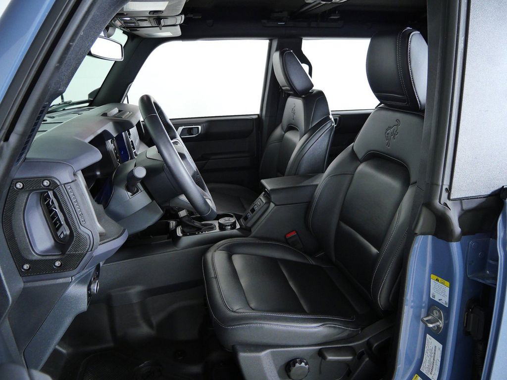 Thumbnail: 2025 Ford Bronco - 9