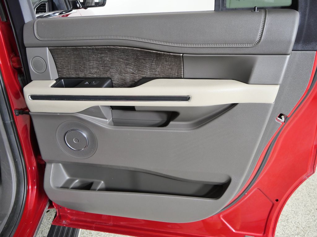 Thumbnail: 2020 Ford Expedition MAX - 30