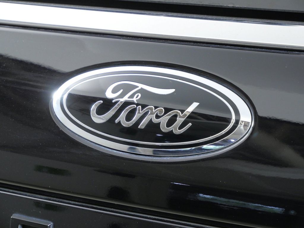 Thumbnail: 2023 Ford Expedition - 22