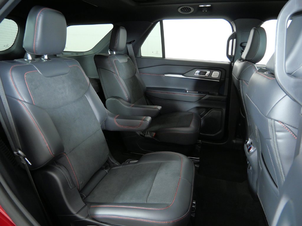 Thumbnail: 2026 Ford Explorer - 32