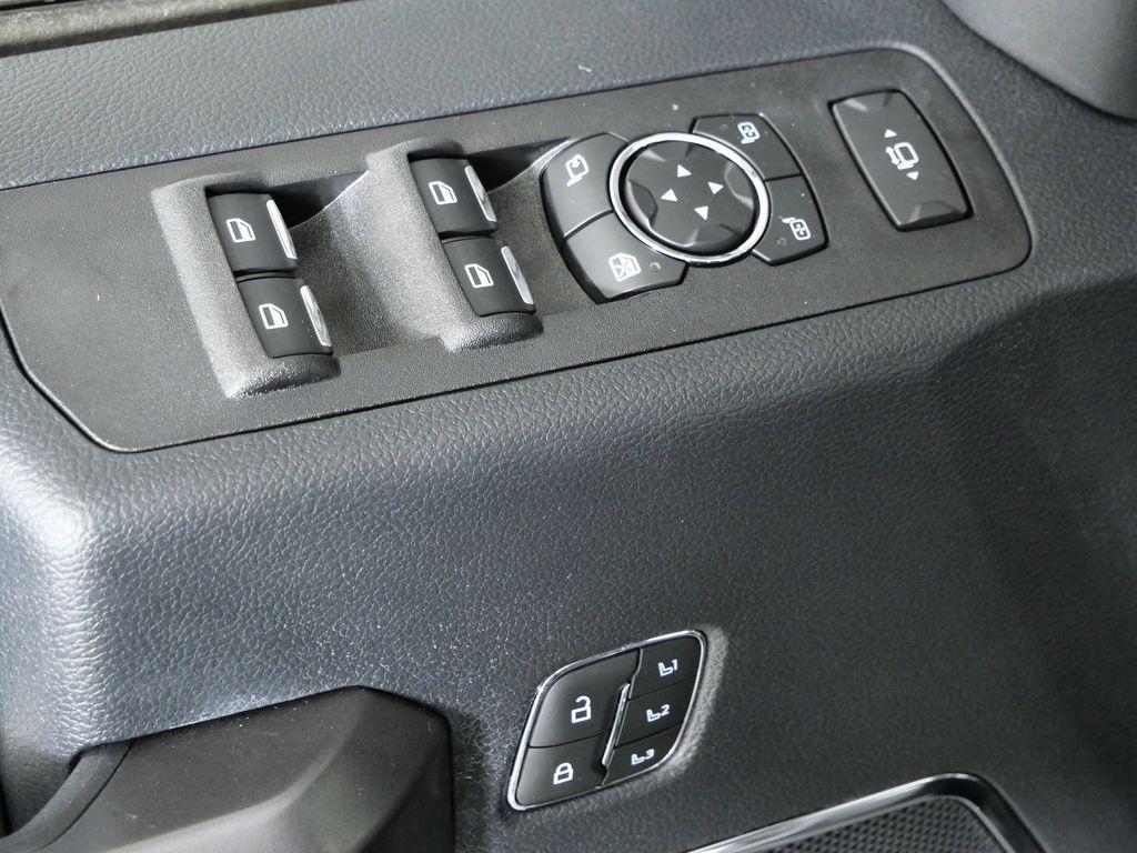 Thumbnail: 2022 Ford F-250 - 36