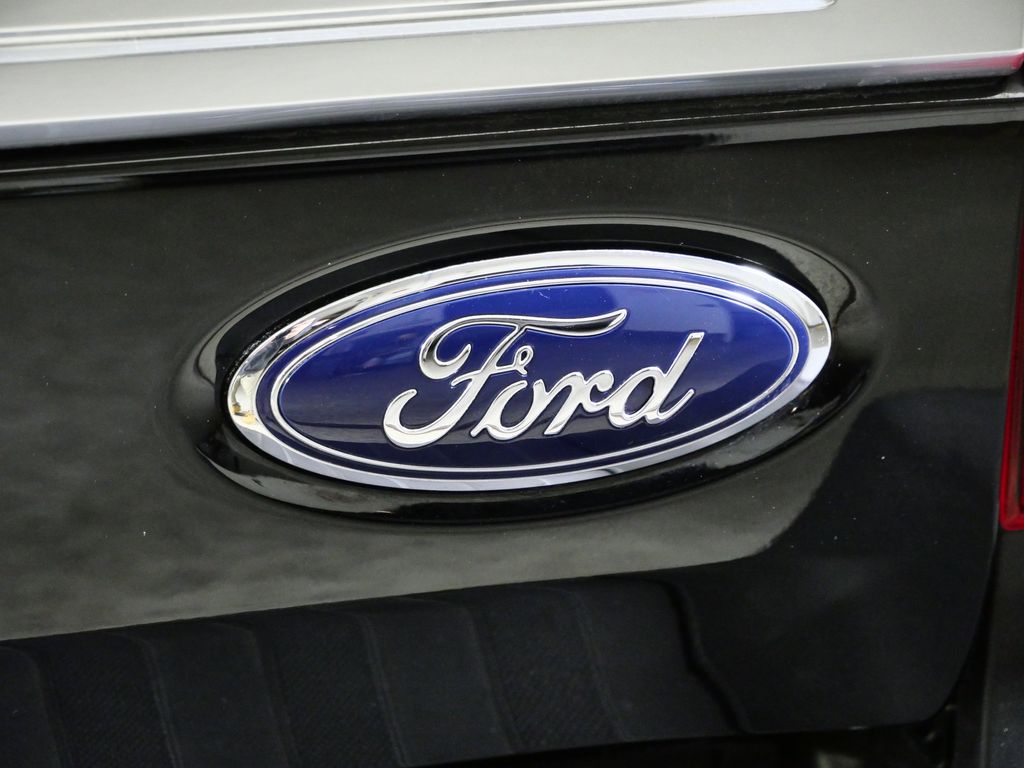 Thumbnail: 2022 Ford F-250 - 20