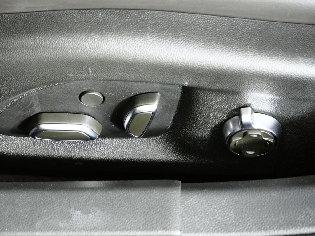 Thumbnail: 2022 Cadillac CT5 - 40