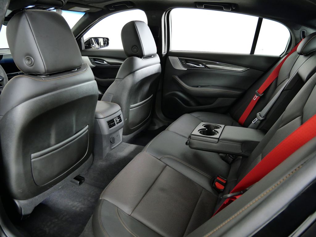 Thumbnail: 2022 Cadillac CT5 - 33