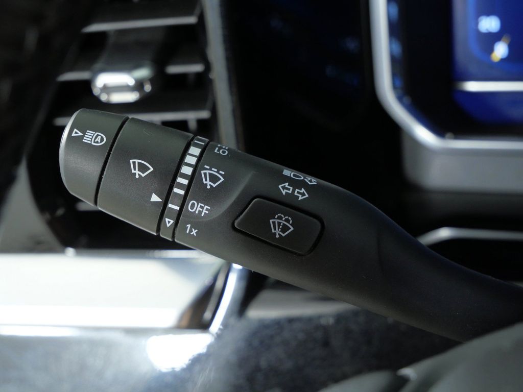 Thumbnail: 2022 Chevrolet Silverado 1500 - 15
