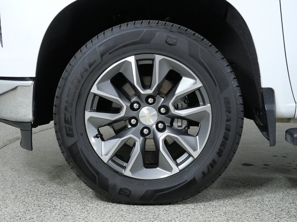 Thumbnail: 2022 Chevrolet Silverado 1500 - 25