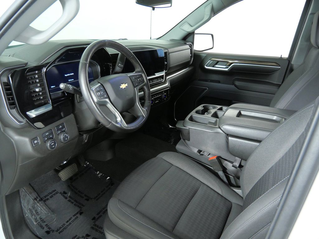 Thumbnail: 2022 Chevrolet Silverado 1500 - 10