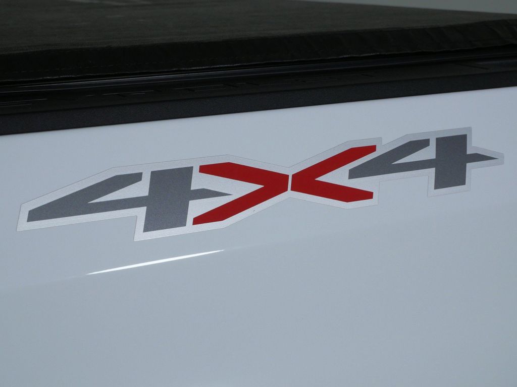 Thumbnail: 2022 Chevrolet Silverado 1500 - 26