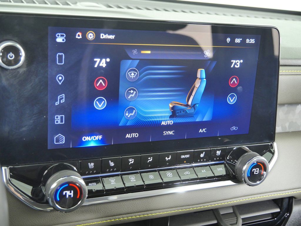 Thumbnail: 2025 Chevrolet Colorado - 45
