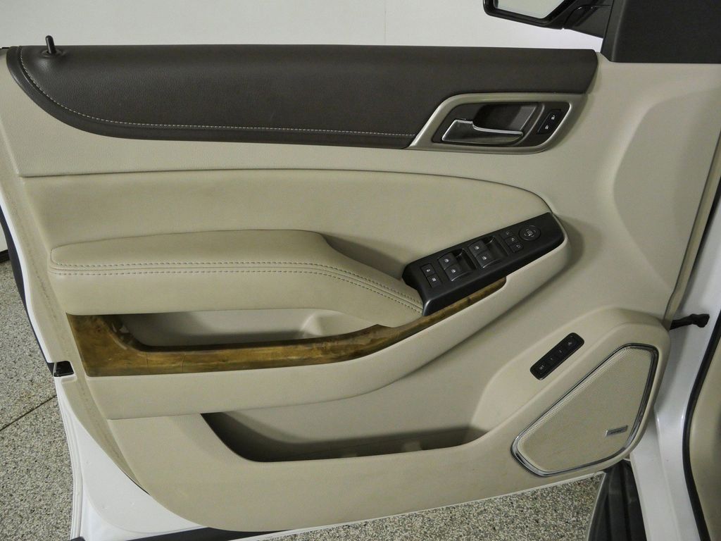 Thumbnail: 2016 GMC Yukon - 37