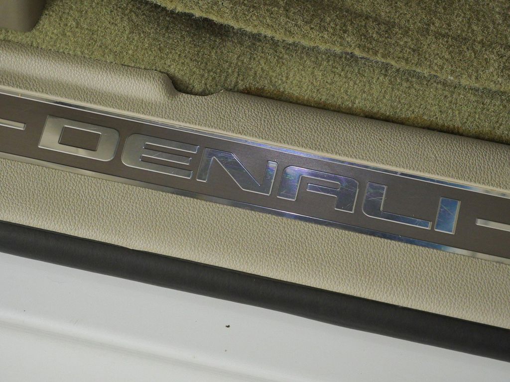 Thumbnail: 2016 GMC Yukon - 30