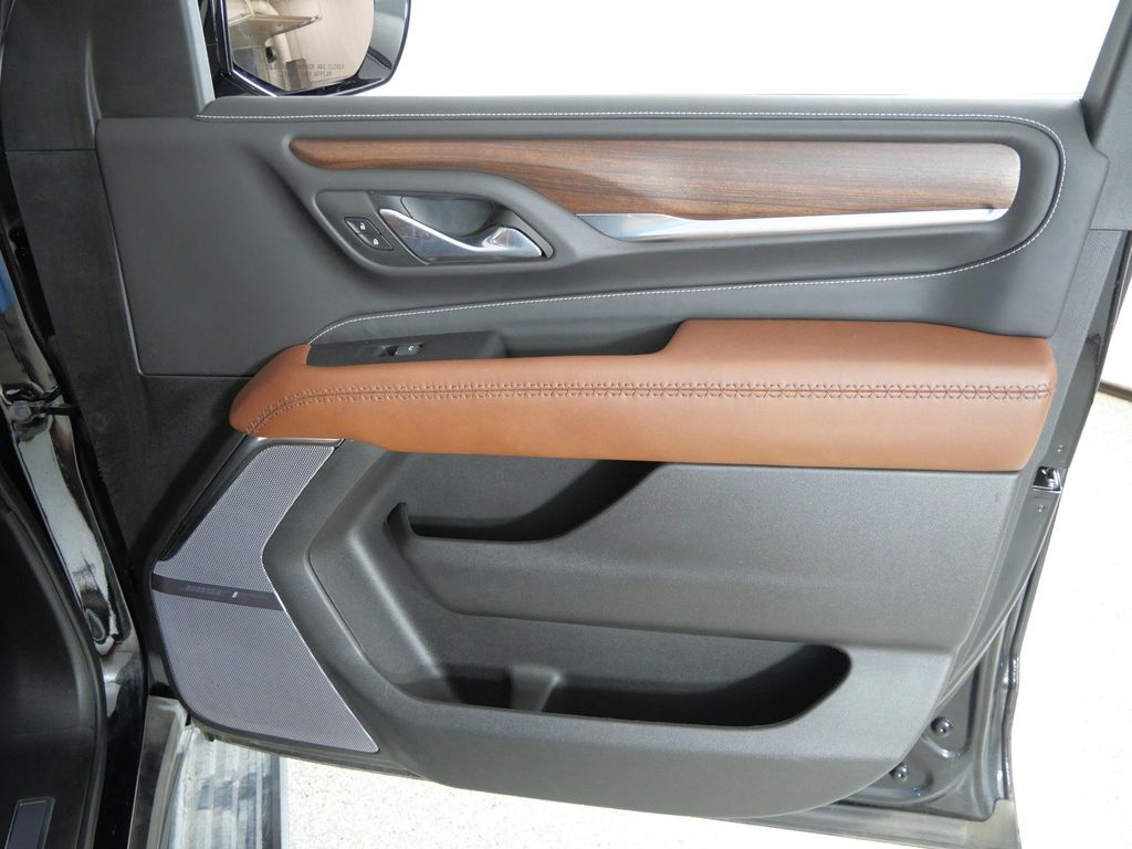 Thumbnail: 2023 GMC Yukon - 29