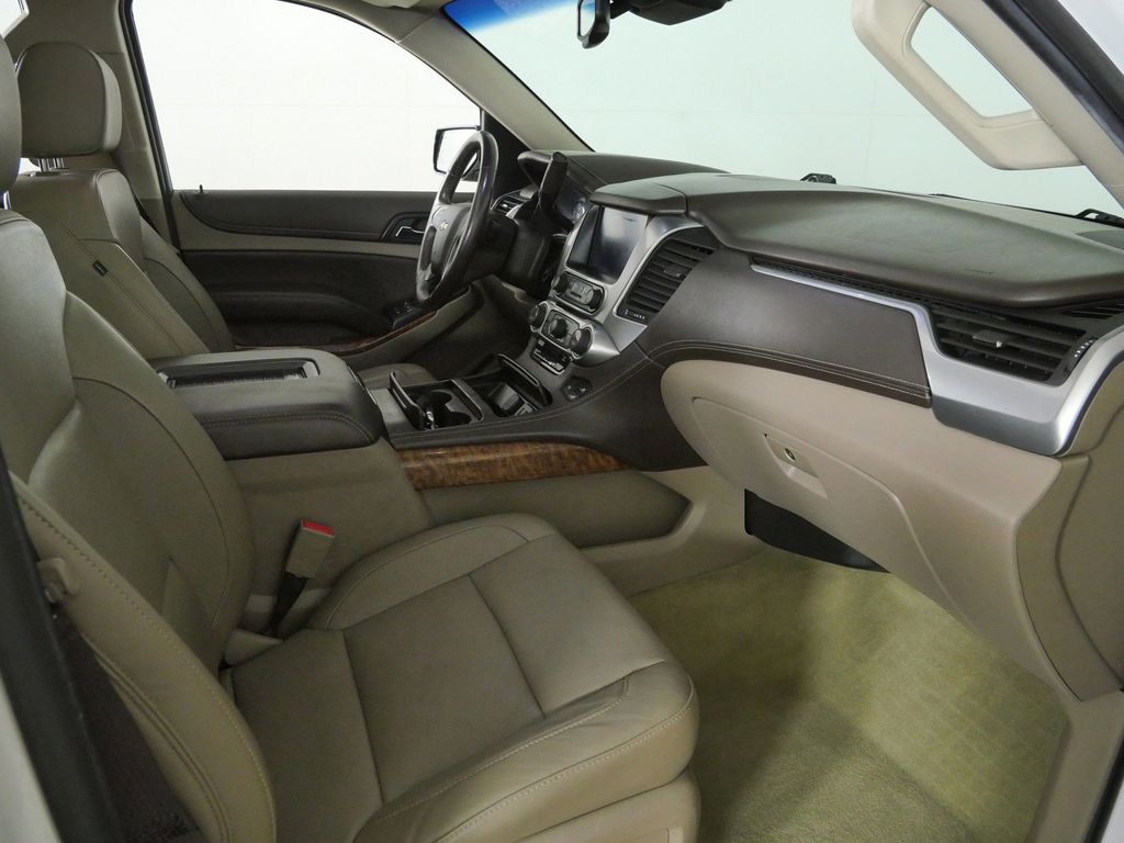 Thumbnail: 2018 Chevrolet Suburban - 9