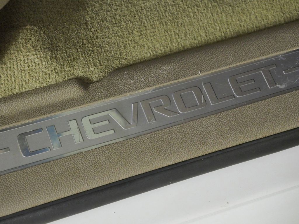 Thumbnail: 2018 Chevrolet Suburban - 28