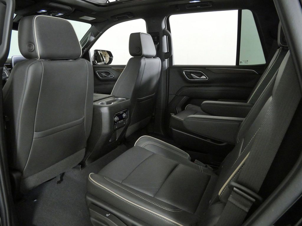 Thumbnail: 2022 Chevrolet Tahoe - 36