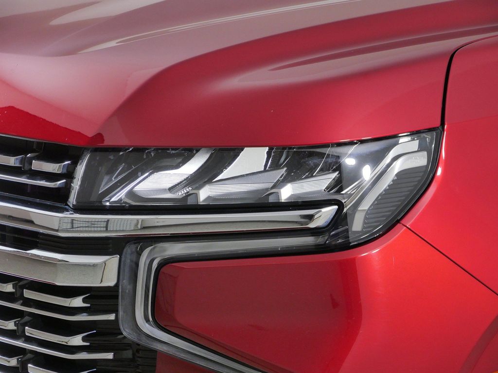 Thumbnail: 2023 Chevrolet Tahoe - 18