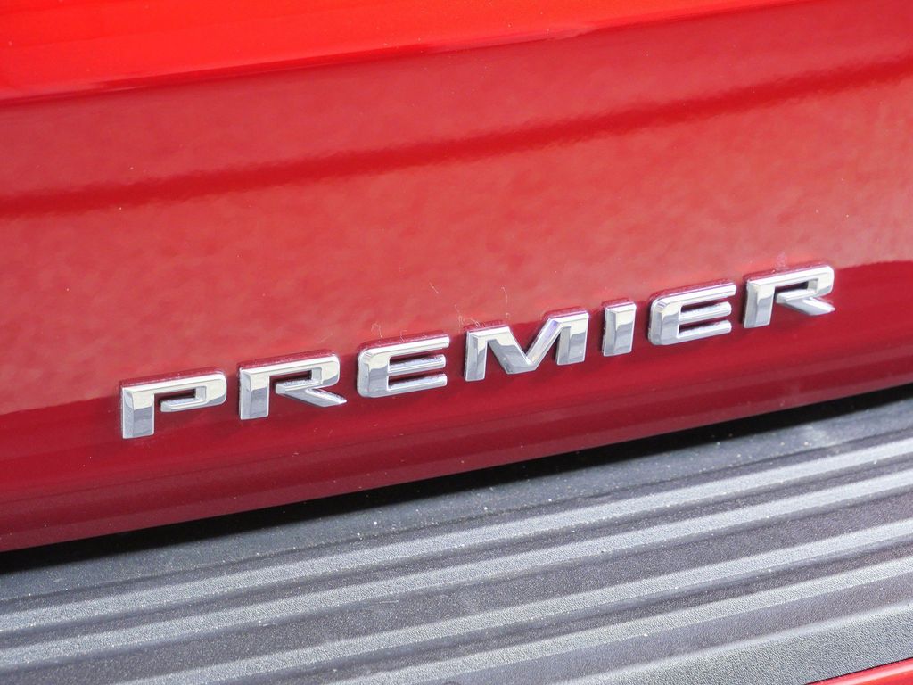 Thumbnail: 2023 Chevrolet Tahoe - 24