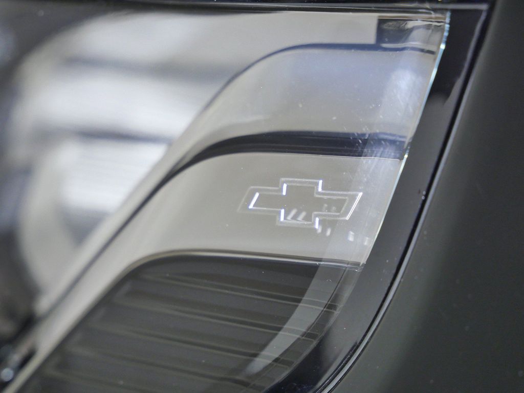Thumbnail: 2022 Chevrolet Tahoe - 16