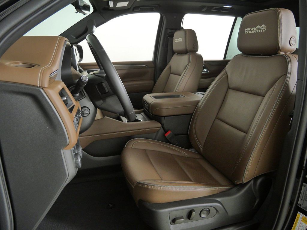 Thumbnail: 2022 Chevrolet Tahoe - 37