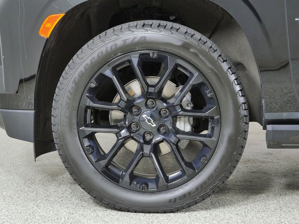 Thumbnail: 2022 Chevrolet Tahoe - 23
