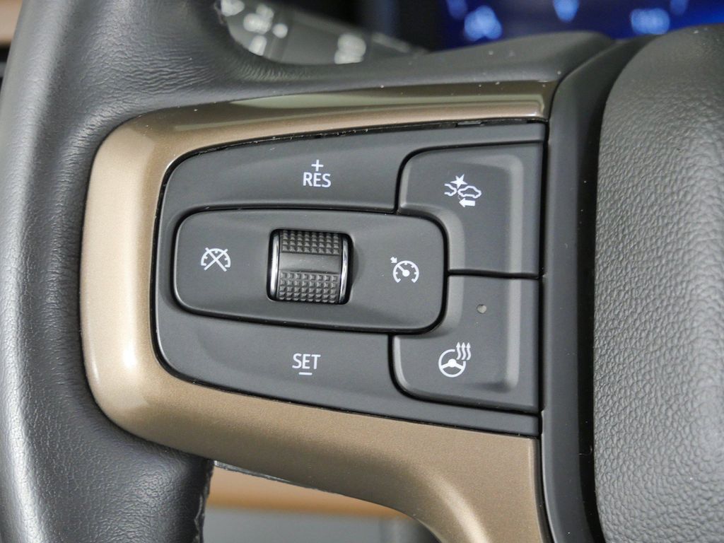 Thumbnail: 2022 Chevrolet Tahoe - 41