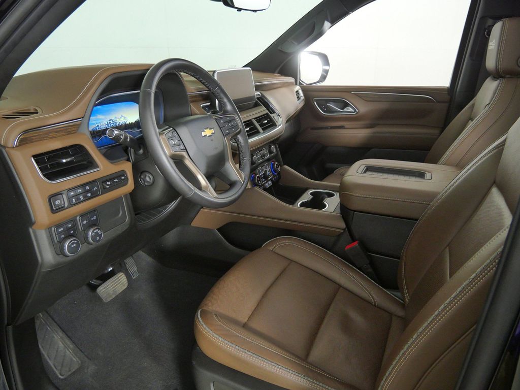 Thumbnail: 2022 Chevrolet Tahoe - 36