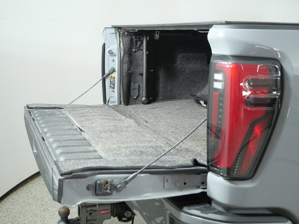 Thumbnail: 2024 GMC Sierra 3500 - 32
