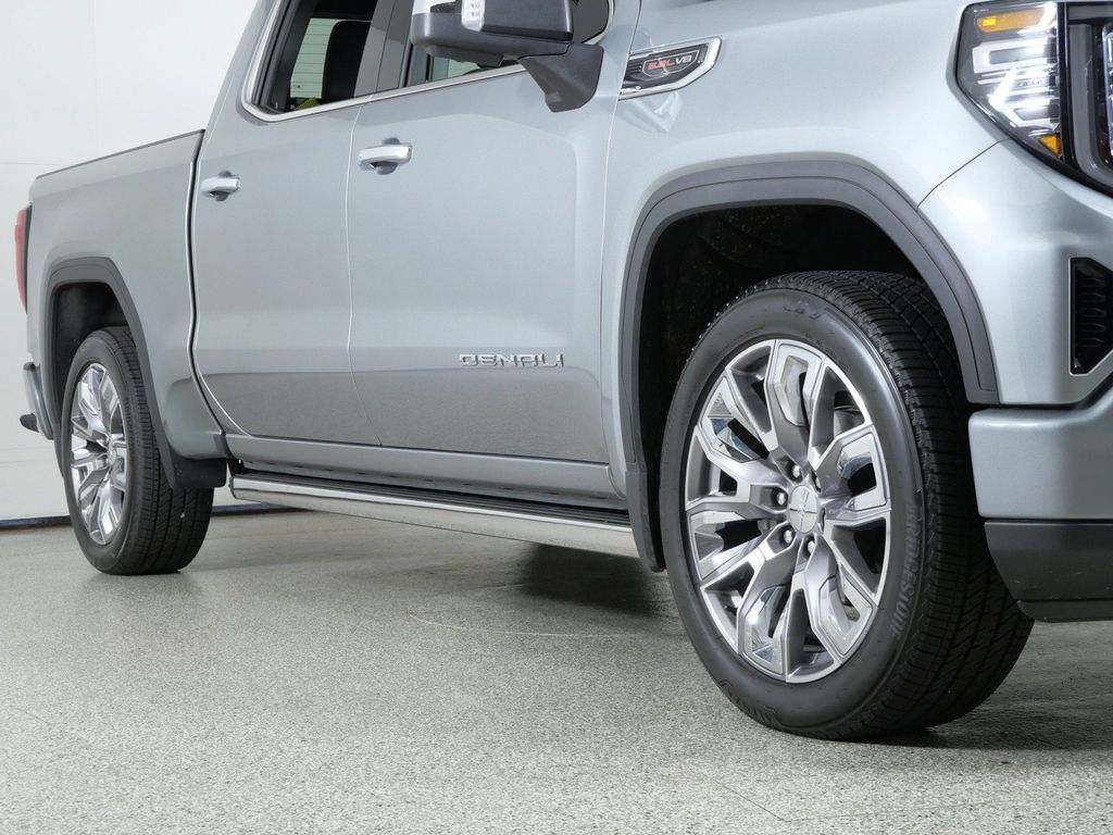 Thumbnail: 2025 GMC Sierra 1500 - 8
