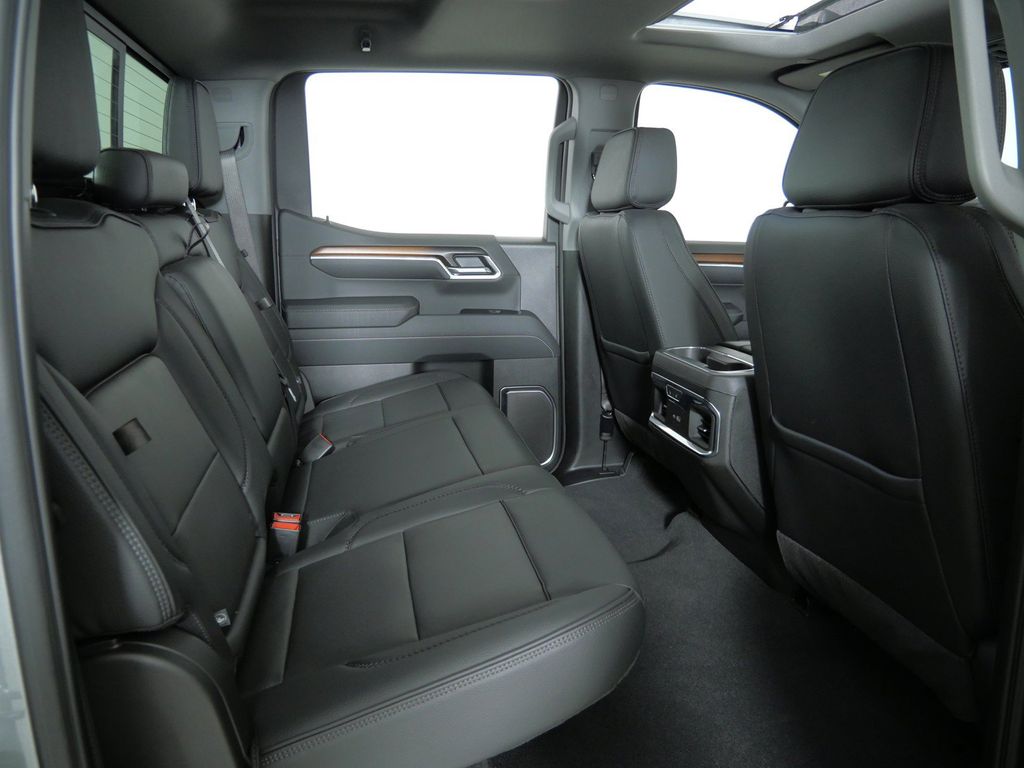 Thumbnail: 2025 GMC Sierra 1500 - 11