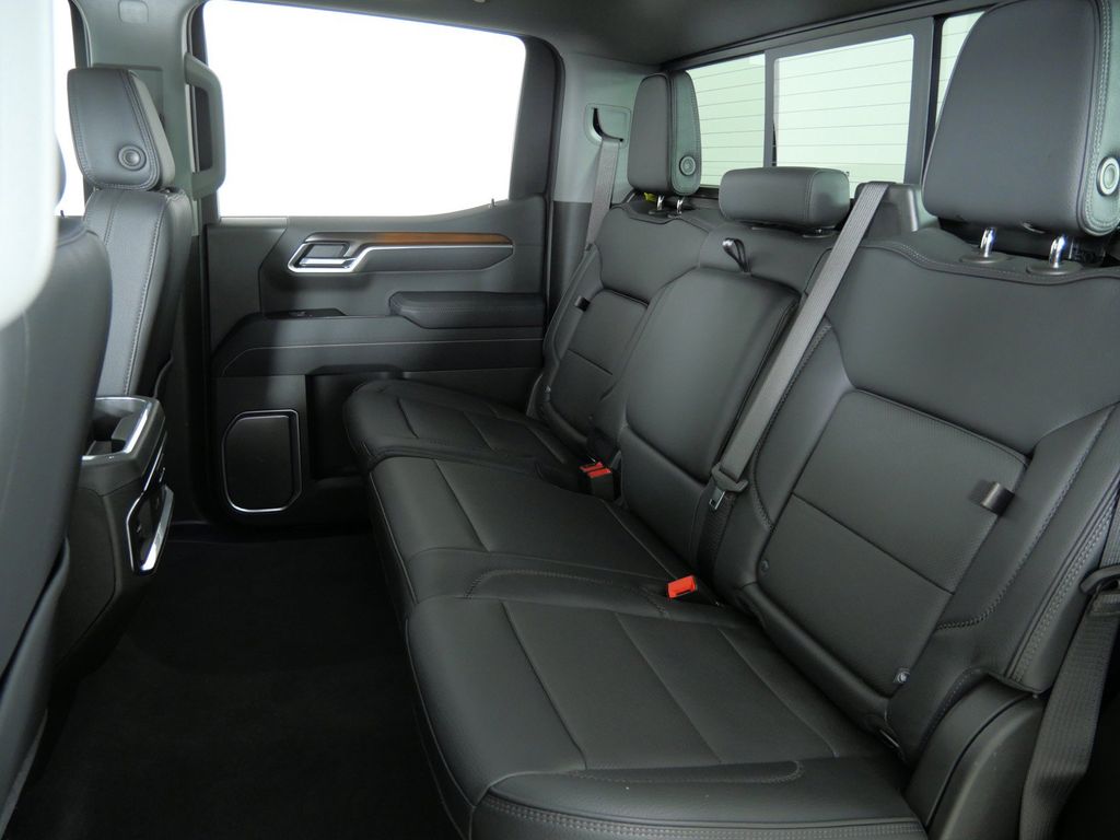 Thumbnail: 2025 GMC Sierra 1500 - 28