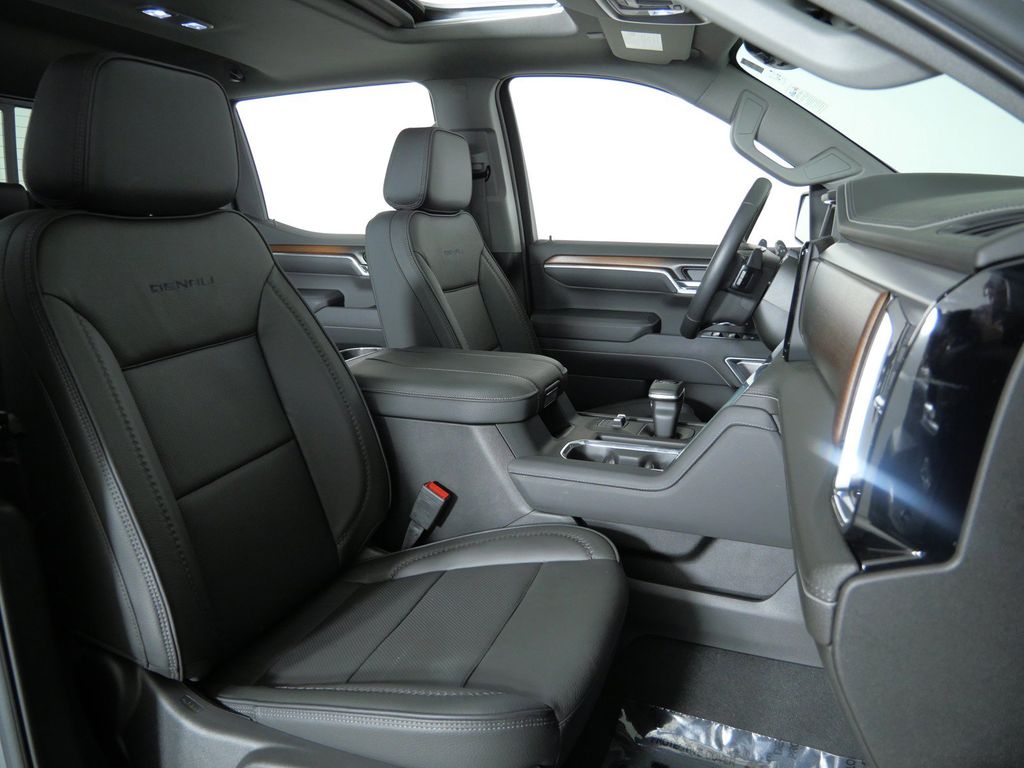 Thumbnail: 2025 GMC Sierra 1500 - 10