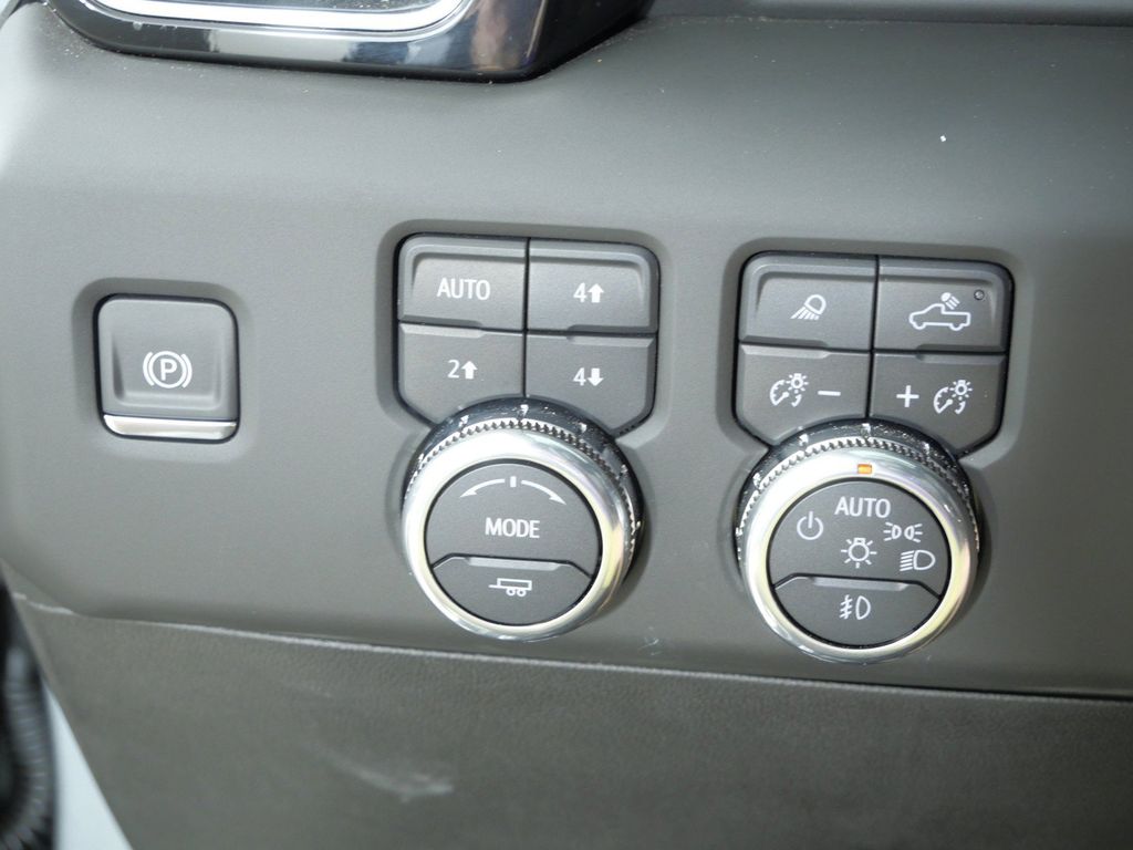 Thumbnail: 2025 GMC Sierra 1500 - 35