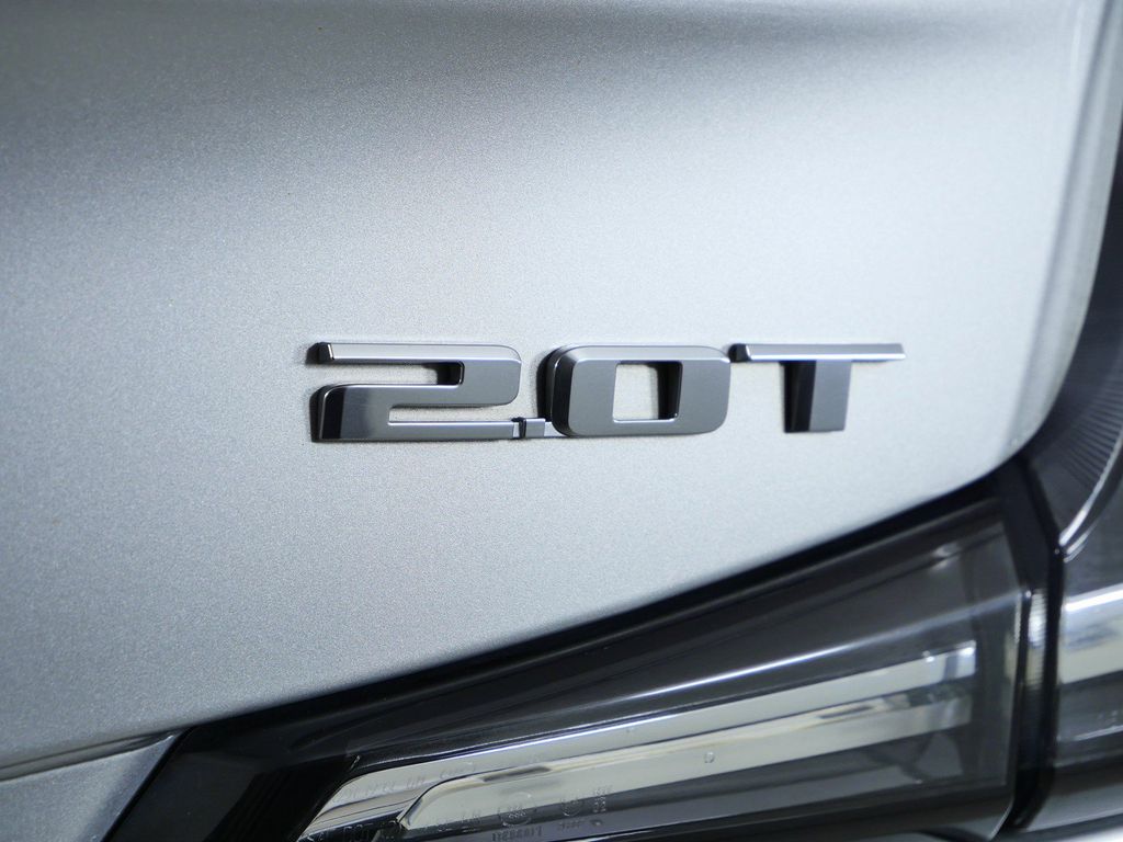 Thumbnail: 2019 Cadillac XT4 - 23