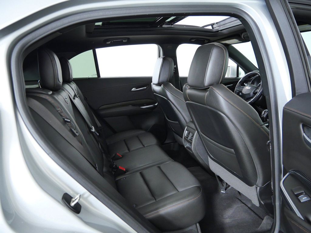 Thumbnail: 2019 Cadillac XT4 - 11