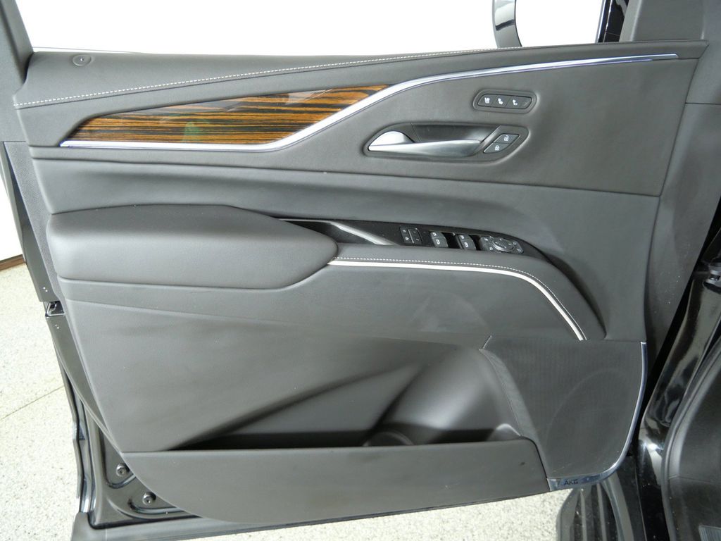 Thumbnail: 2023 Cadillac Escalade - 30