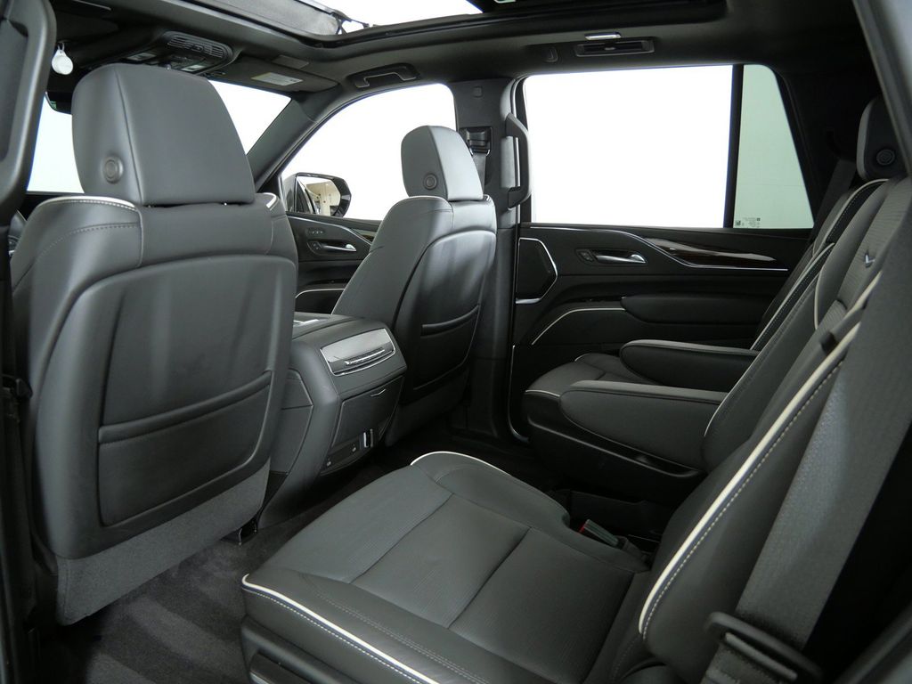 Thumbnail: 2023 Cadillac Escalade - 10
