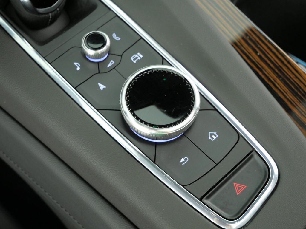 Thumbnail: 2023 Cadillac Escalade - 40