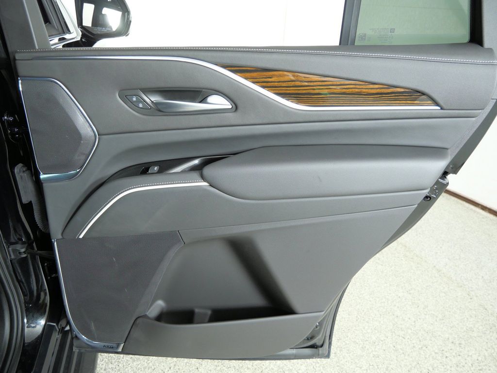 Thumbnail: 2023 Cadillac Escalade - 25