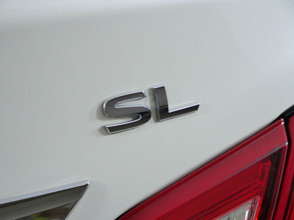 Thumbnail: 2016 Nissan Altima - 23
