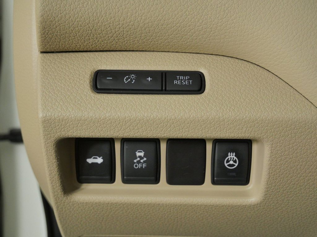 Thumbnail: 2016 Nissan Altima - 40