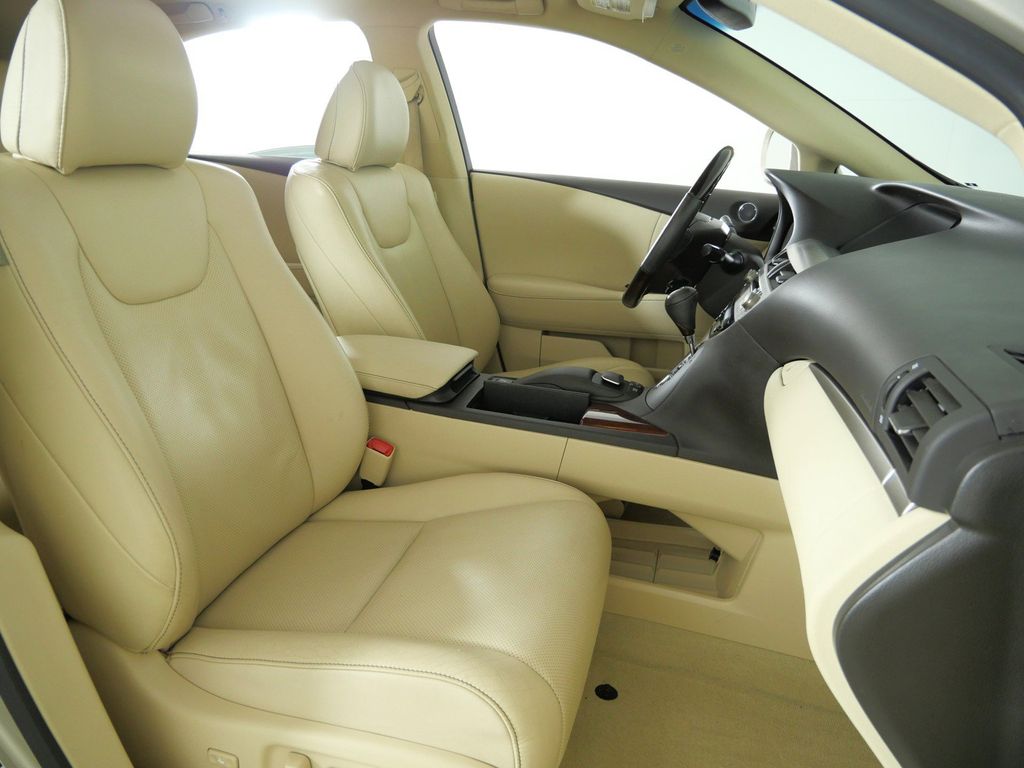 Thumbnail: 2013 Lexus RX - 9