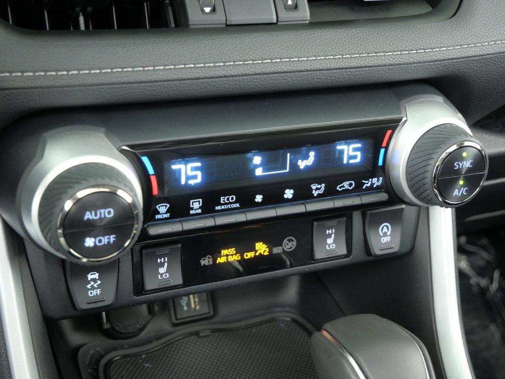 Thumbnail: 2023 Toyota RAV4 - 47