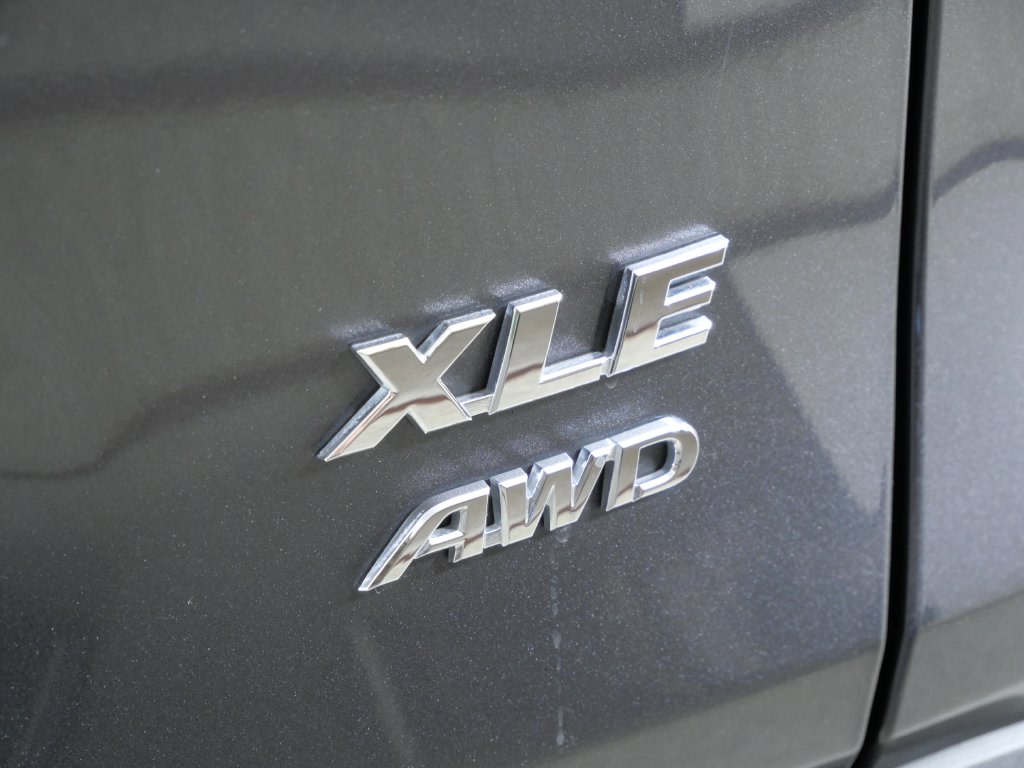 Thumbnail: 2023 Toyota RAV4 - 23