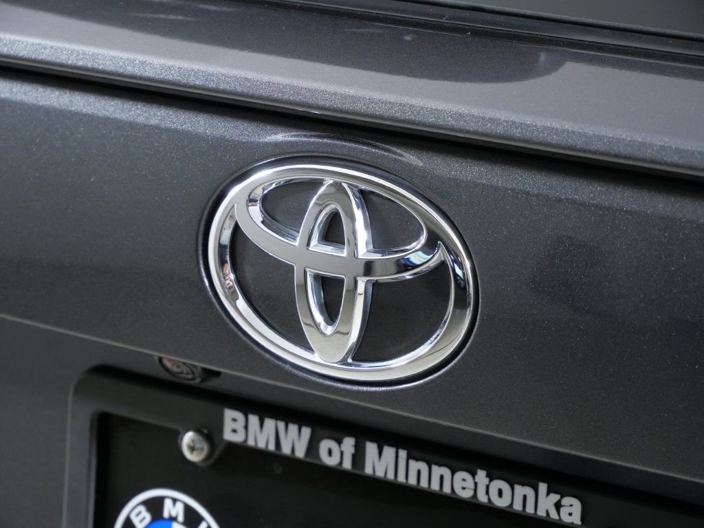 Thumbnail: 2023 Toyota RAV4 - 22