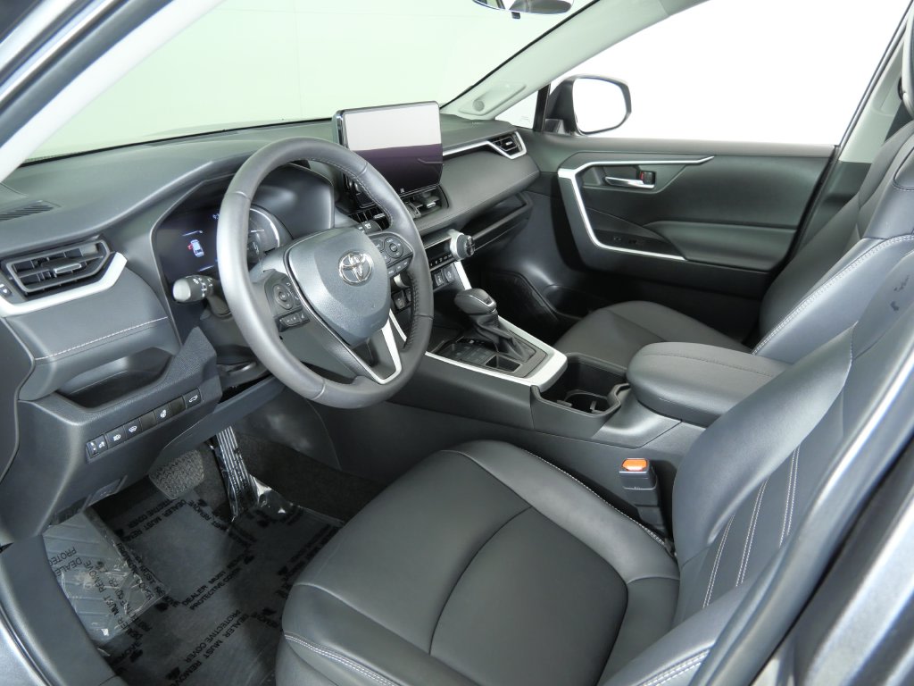 Thumbnail: 2023 Toyota RAV4 - 9