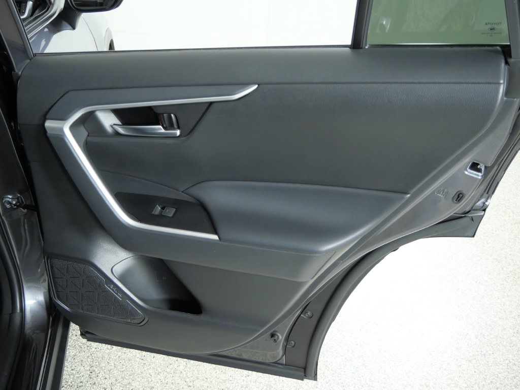 Thumbnail: 2023 Toyota RAV4 - 30