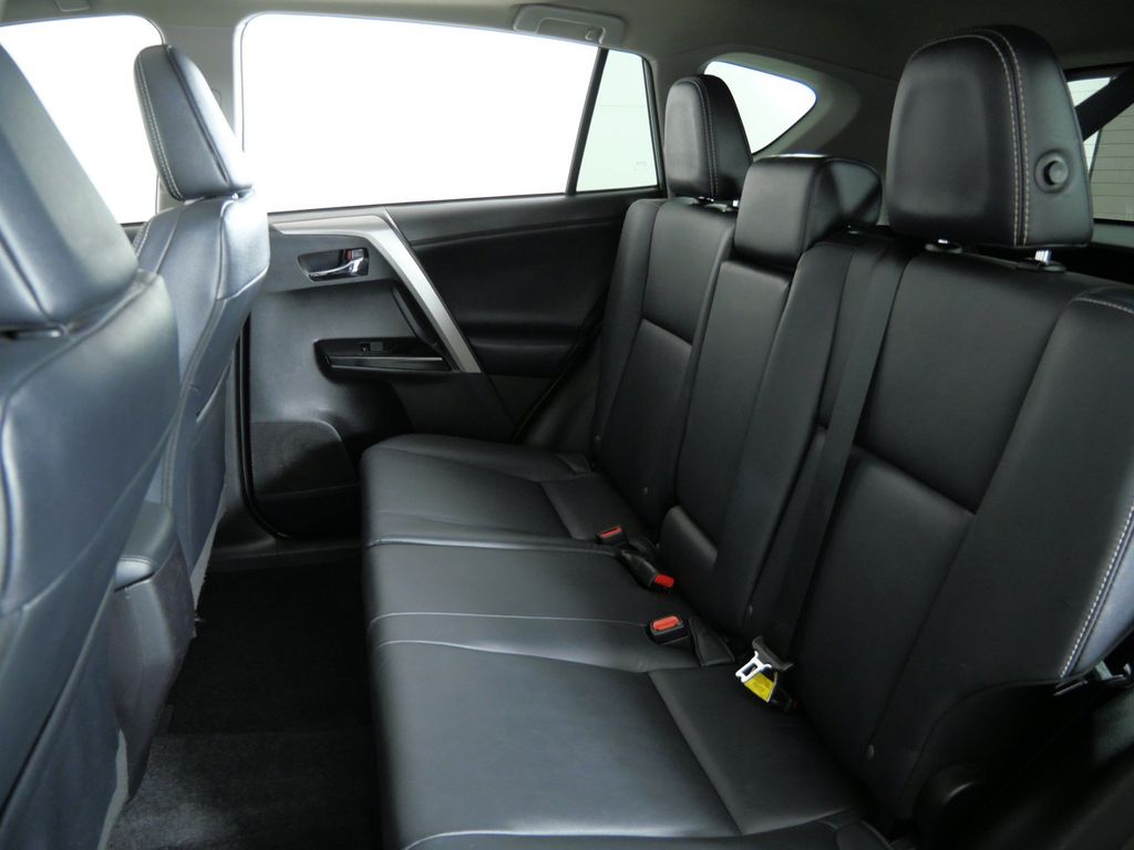 Thumbnail: 2017 Toyota RAV4 - 35