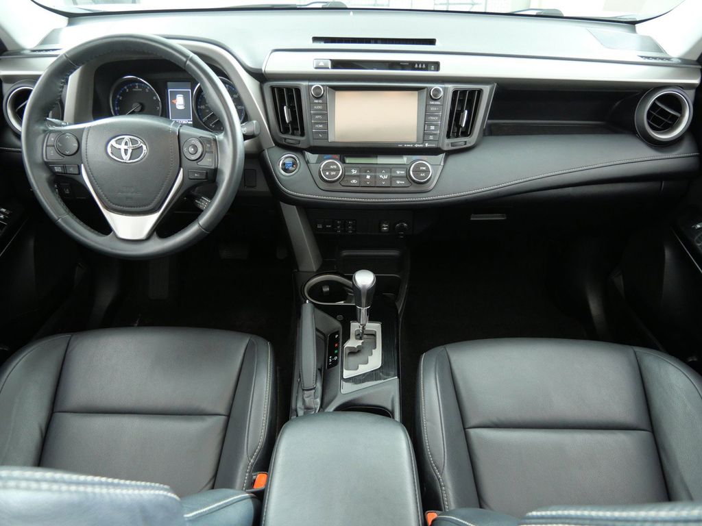 Thumbnail: 2017 Toyota RAV4 - 2
