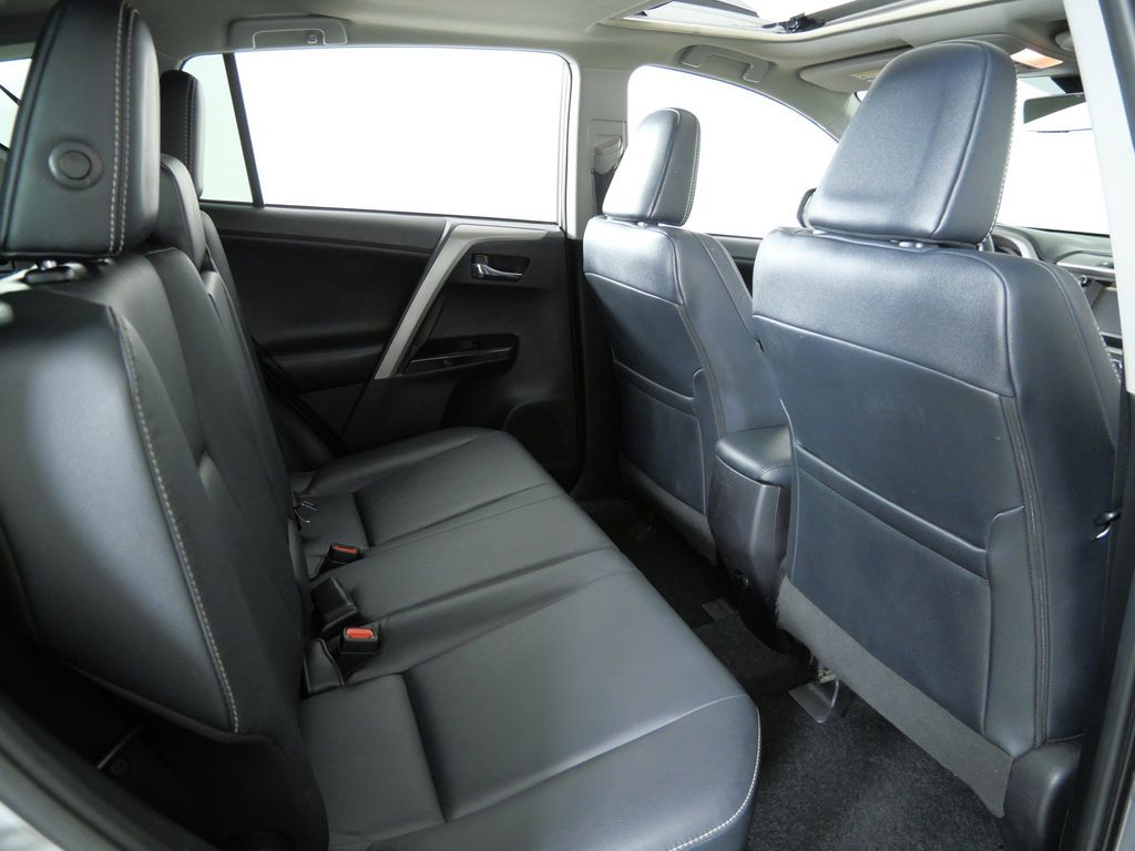 Thumbnail: 2017 Toyota RAV4 - 11